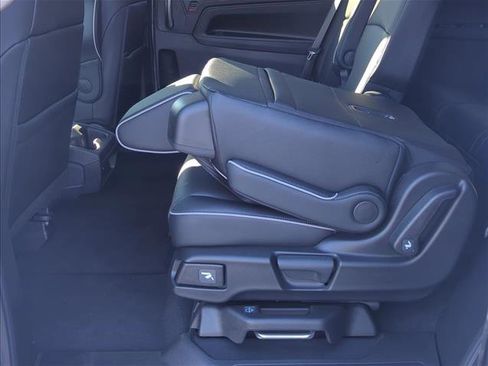 New 2026 Honda Odyssey Touring image 4