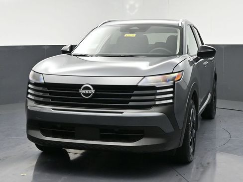 New 2026 Nissan Kicks SV w/ SV Premium Package AWD/4WD image 3
