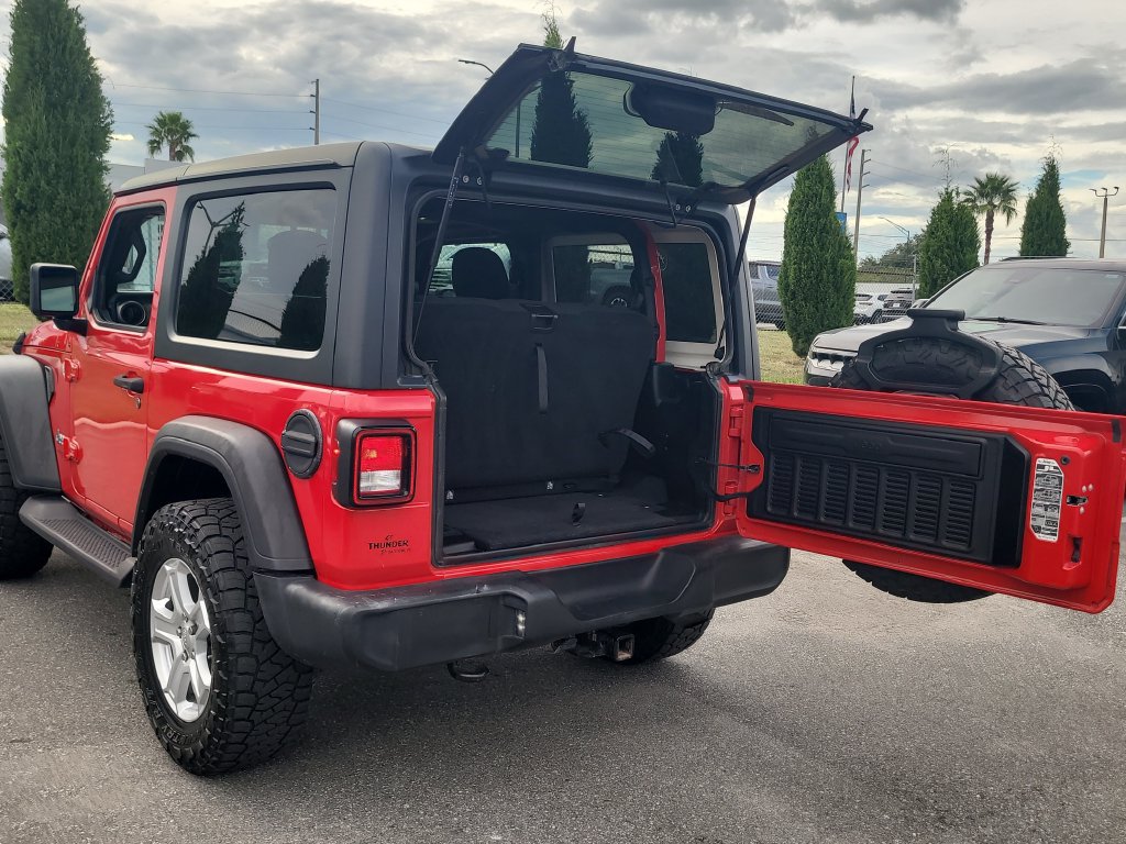 Used 2019 Jeep Wrangler Sport w/ Quick Order Package 24S AWD/4WD image 8
