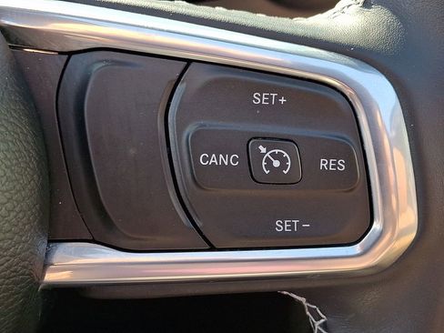 Used 2022 Jeep Wrangler Unlimited Rubicon w/ LED Lighting Group AWD/4WD image 28