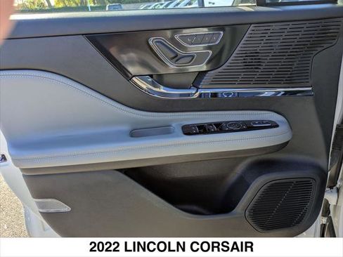 Used 2022 Lincoln Corsair FWD image 11