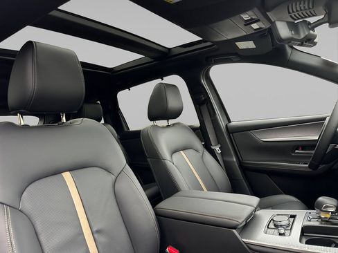 New 2026 MAZDA CX-90 Plug-In Hybrid w/ Premium Plus AWD/4WD image 20