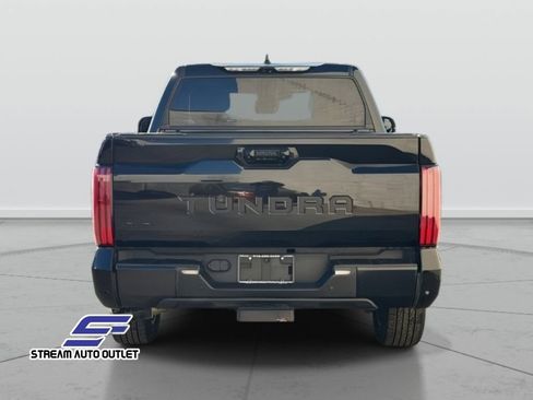 Used 2022 Toyota Tundra Platinum image 6