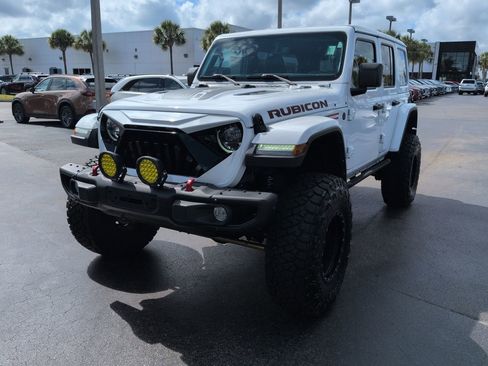 Used 2023 Jeep Wrangler Unlimited Rubicon AWD/4WD image 8