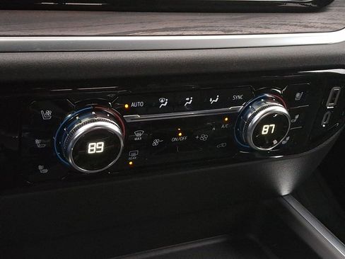 New 2026 GMC Sierra 2500 SLT w/ SLT Premium Package image 15