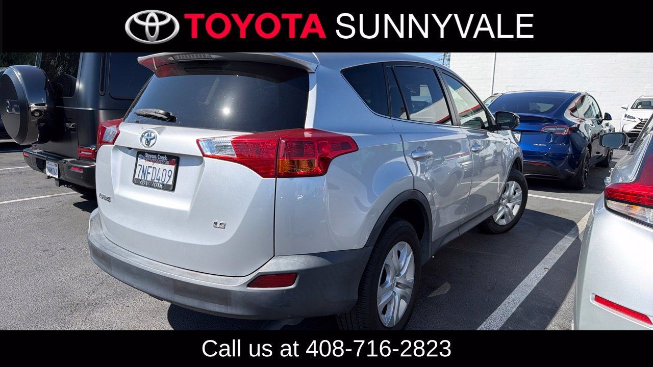 Used 2015 Toyota RAV4 LE FWD image 2