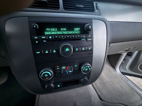 Used 2007 Chevrolet Tahoe LS image 25