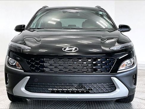 Used 2023 Hyundai Kona SEL image 3