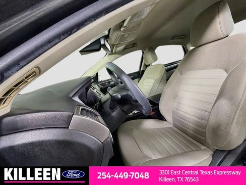 Used 2020 Ford Fusion S FWD image 9
