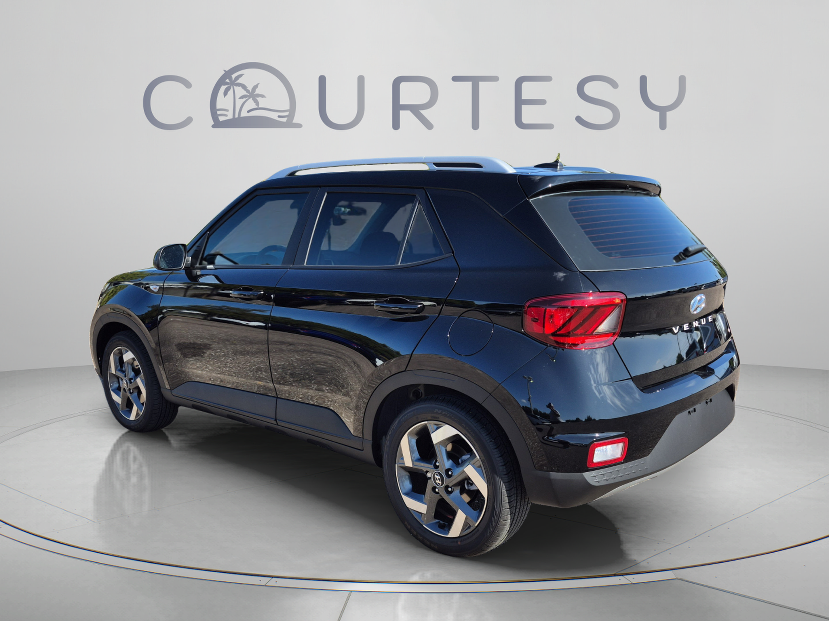 New 2026 Hyundai Venue SEL FWD image 3