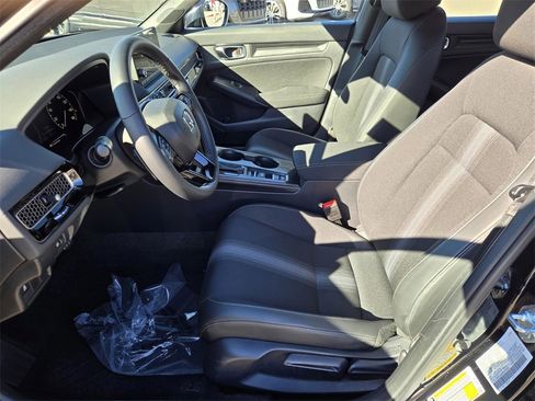 Used 2025 Honda Civic Sport image 25