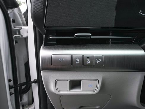 Used 2024 Hyundai Kona SE AWD/4WD image 18