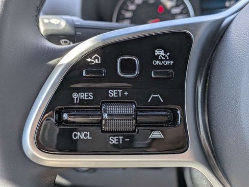 Used 2022 Mercedes-Benz Sprinter 3500 image 22