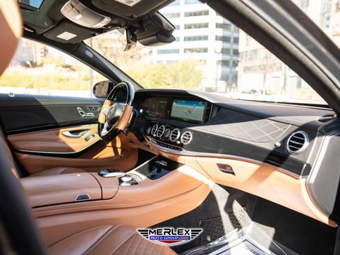 Used 2019 Mercedes-Benz S 560 4MATIC Sedan w/ Premium Package image 15