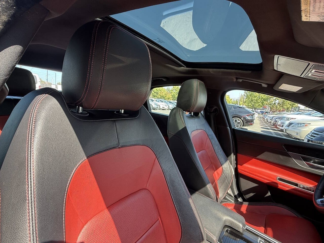 Used 2016 Jaguar XF R-Sport RWD image 25