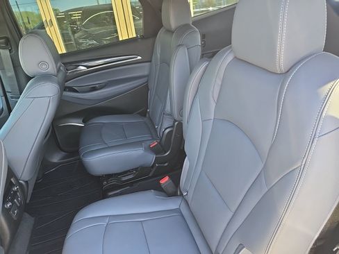 Used 2023 Buick Enclave Essence w/ Experience Buick Package AWD/4WD image 37