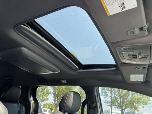 Used 2023 Toyota Sienna XLE Woodland Edition AWD/4WD image 21