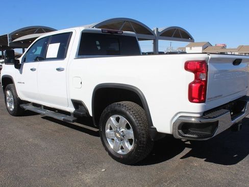 Used 2022 Chevrolet Silverado 2500 LTZ w/ LTZ Premium Package image 9