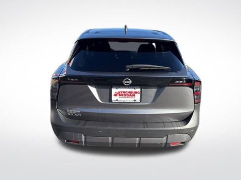 Used 2025 Nissan Kicks SV image 4