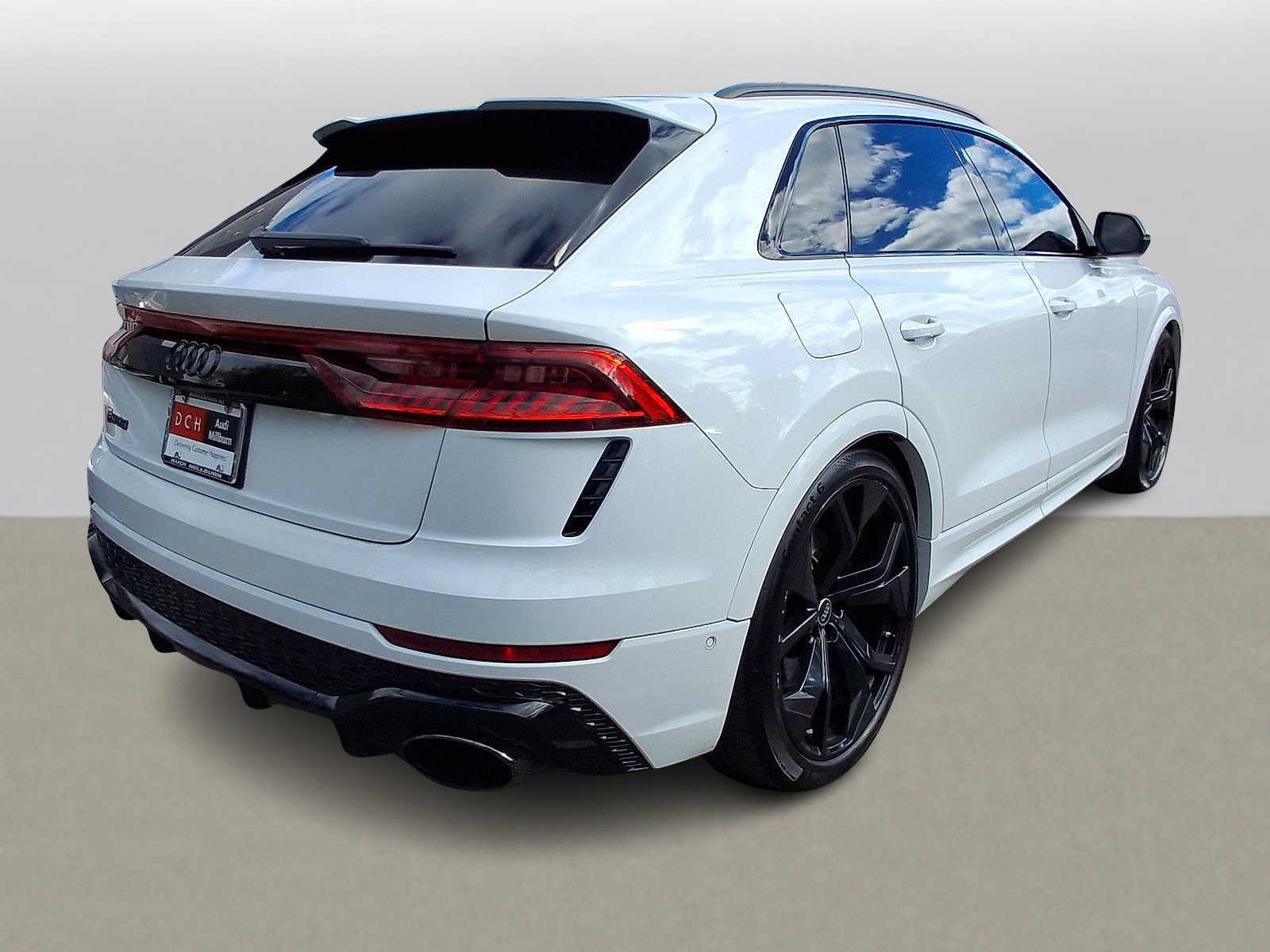 Used 2022 Audi RS Q8 w/ Black Optic Package AWD/4WD image 31