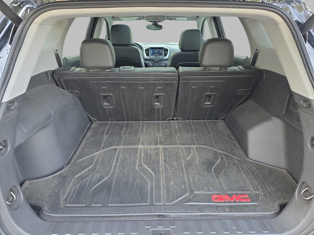 Used 2023 GMC Terrain SLT w/ Tech Package AWD/4WD image 13
