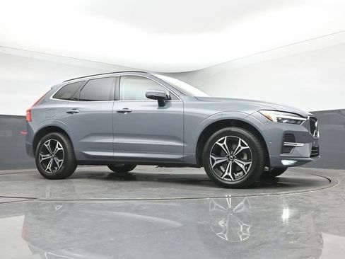 Used 2022 Volvo XC60 B5 Momentum w/ Advanced Package AWD/4WD image 36