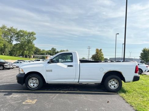 Used 2013 RAM 1500 Tradesman w/ PWR & Remote Entry Group RWD image 4