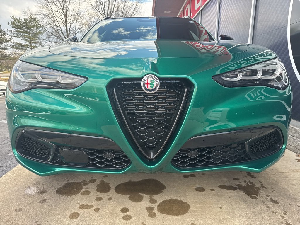 New 2026 Alfa Romeo Stelvio Sprint AWD/4WD image 4