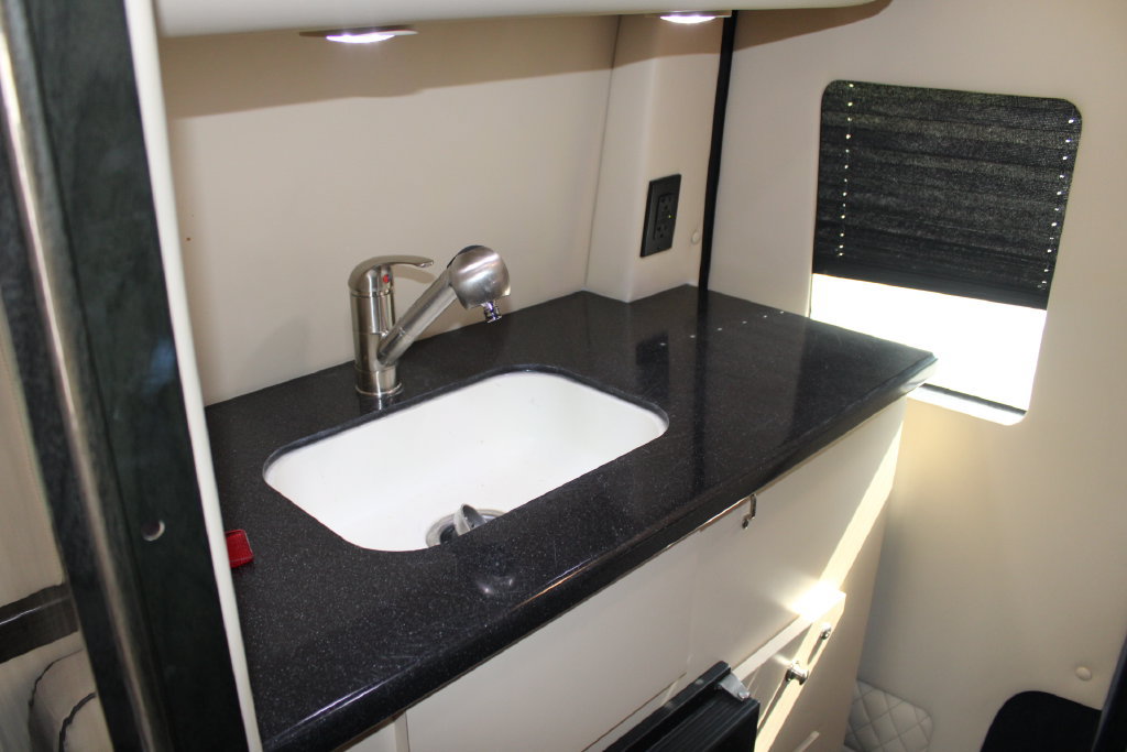 Used 2021 Mercedes-Benz Sprinter 3500 image 31