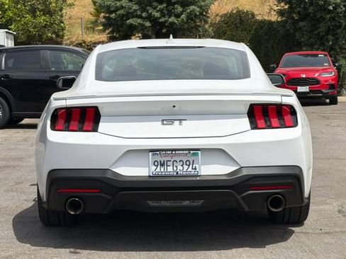 Used 2024 Ford Mustang GT RWD image 5