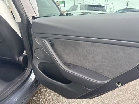 Used 2023 Tesla Model 3 Performance image 14