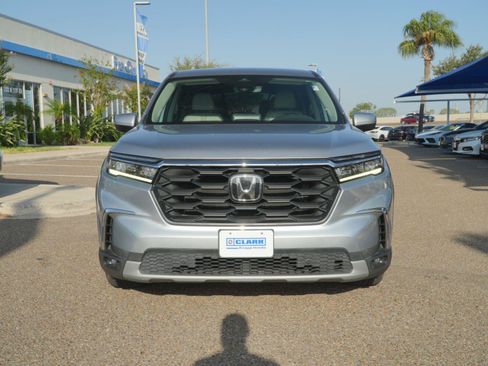 Used 2023 Honda Pilot EX-L image 2