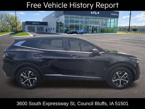 Used 2025 Kia Sportage EX FWD image 5
