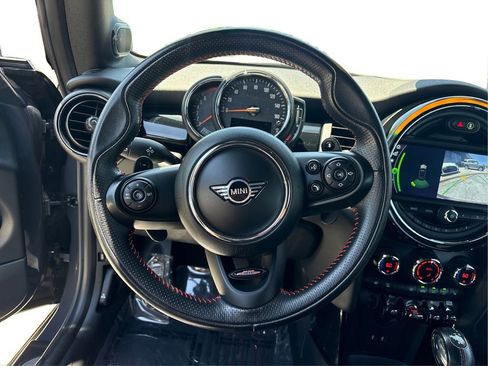 Used 2019 MINI Cooper S w/ Premium Package FWD image 17