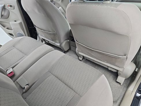 Used 2005 Toyota RAV4 2WD image 11