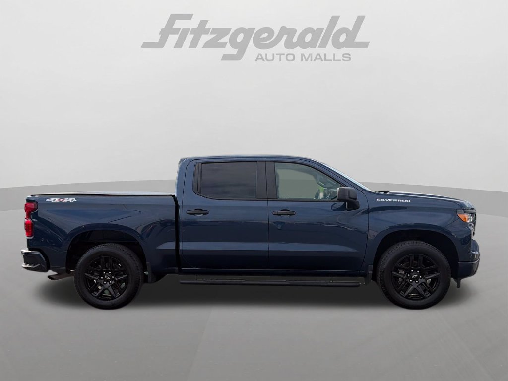 Used 2023 Chevrolet Silverado 1500 Custom AWD/4WD image 9