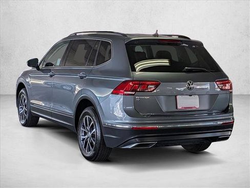 Used 2020 Volkswagen Tiguan SE FWD image 8
