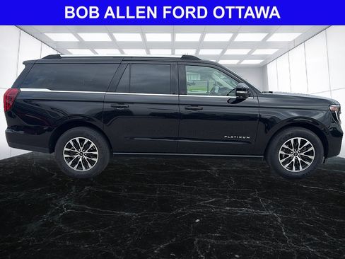 Used 2025 Ford Expedition Max Platinum AWD/4WD image 6