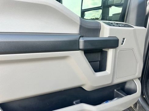 Used 2022 Ford F250 XL w/ STX Appearance Package AWD/4WD image 37