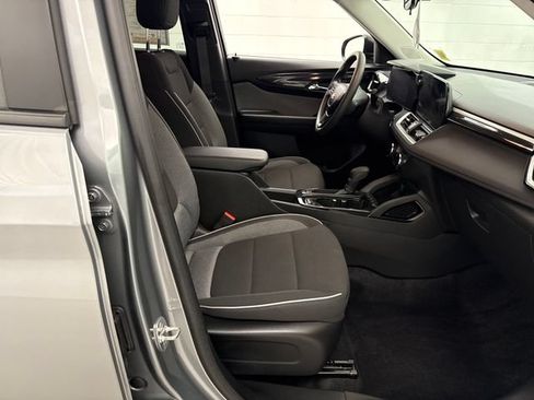 Certified 2024 Chevrolet TrailBlazer LS w/ LS Convenience Package AWD/4WD image 25