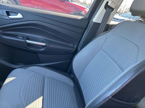 Used 2017 Ford Escape Titanium image 25