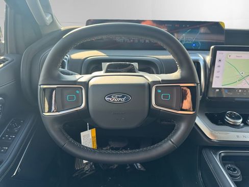 New 2026 Ford Expedition Platinum w/ Driver's Package image 12