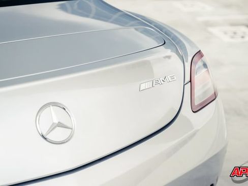 Used 2011 Mercedes-Benz SLS AMG Coupe image 40
