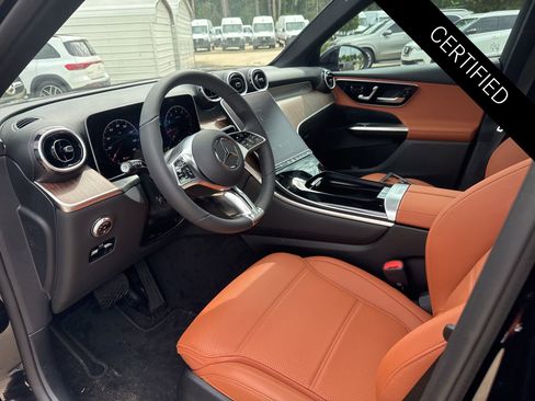 Used 2026 Mercedes-Benz GLC 300 image 9