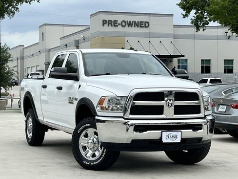 Used 2018 RAM 2500 Tradesman w/ Chrome Appearance Group image 2