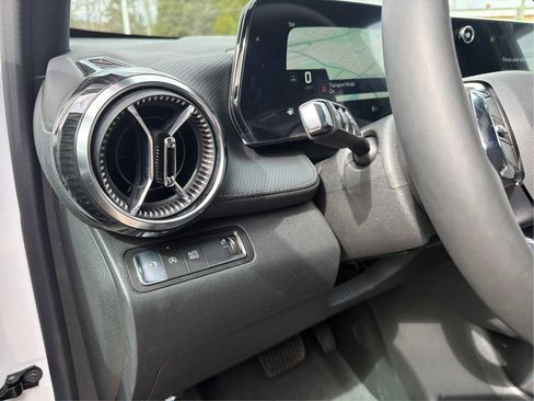 New 2026 Chevrolet Equinox LT image 20