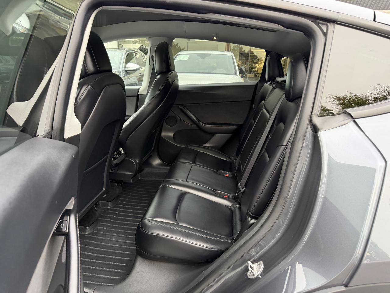 Used 2020 Tesla Model Y Long Range AWD/4WD image 17