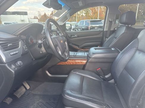 Used 2019 Chevrolet Suburban Premier image 9