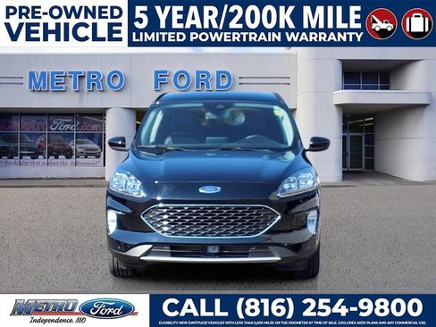 Certified 2022 Ford Escape Titanium AWD/4WD image 8
