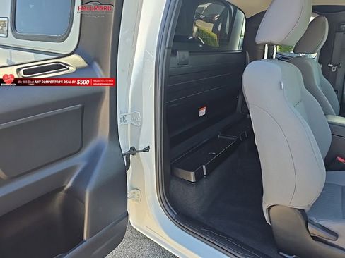 Used 2022 Toyota Tacoma SR RWD image 20